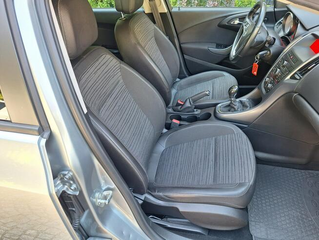 Opel Astra Sport Tourer- 1.4 Turbo Edition