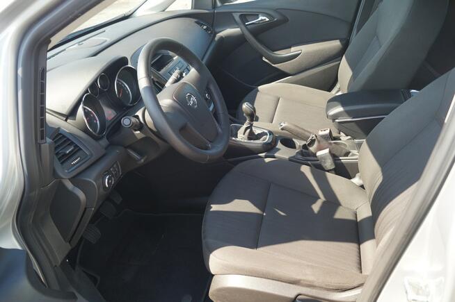 Opel Astra 2013R 1.6 BENZ. 116KM DOINWESTOWANY STAN BDB ZADBANY