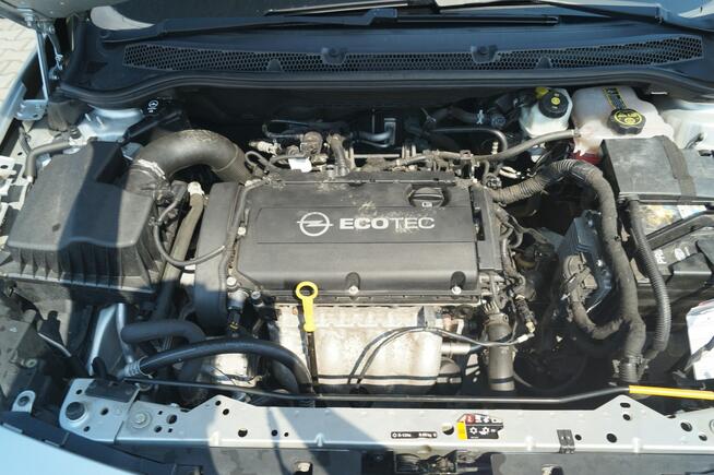 Opel Astra 2013R 1.6 BENZ. 116KM DOINWESTOWANY STAN BDB ZADBANY