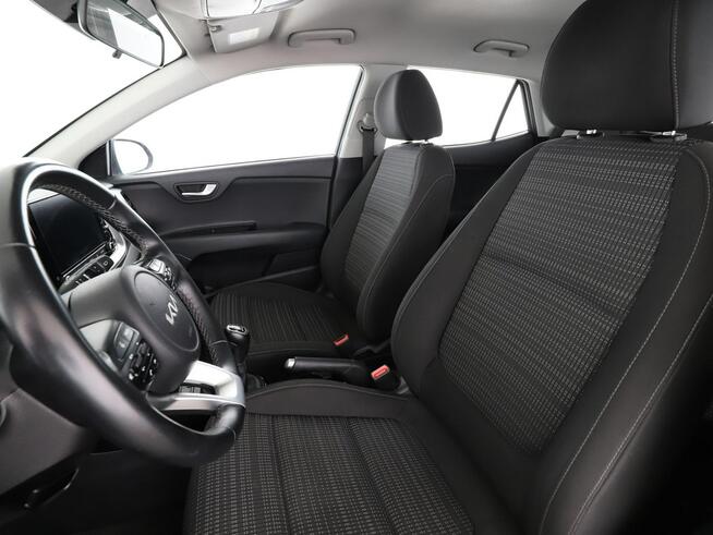 Kia Stonic pdc duze radio klimatyzacja manual