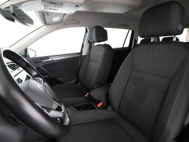 Volkswagen Tiguan Allspace DSG virtual cocpit navi klima auto full LED grzane fotele kamera i czu