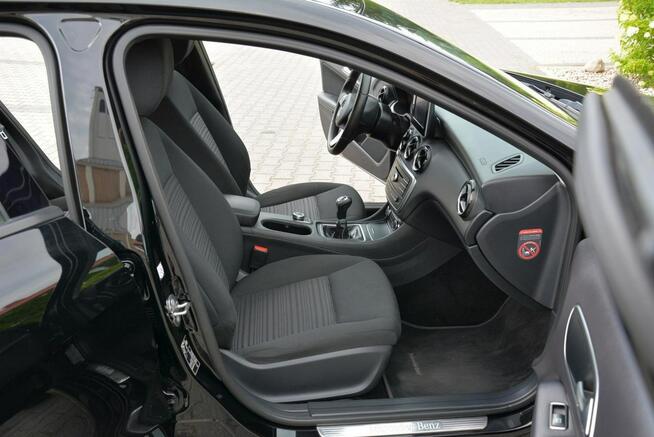 Mercedes A 160 1.6i(102KM) Ambiente Tempomat Klimatronik Alu18" Nowe Opony
