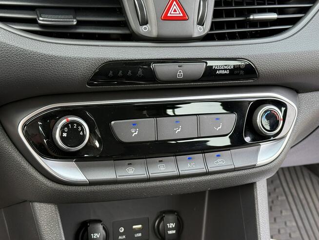 Hyundai i30 1,6 CRDi 116KM/Tempomat/LaneAssist/Serwisowany/SalonPL