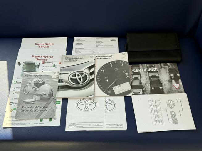 Toyota Corolla 1.8i 122KM Hybrid /Navi/Led/Kamera/Pod.Fotele/Tempomat/PDC/Alu/Hak