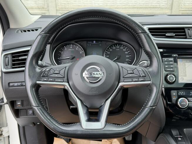 Nissan Qashqai 1,2DIG-T 115KM Connecta/Navi/Kamera360/FullLed/Panorama/PDC/Alu18/ACC