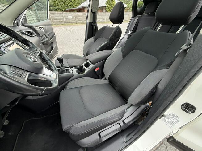 Nissan Qashqai 1,2DIG-T 115KM Connecta/Navi/Kamera360/FullLed/Panorama/PDC/Alu18/ACC