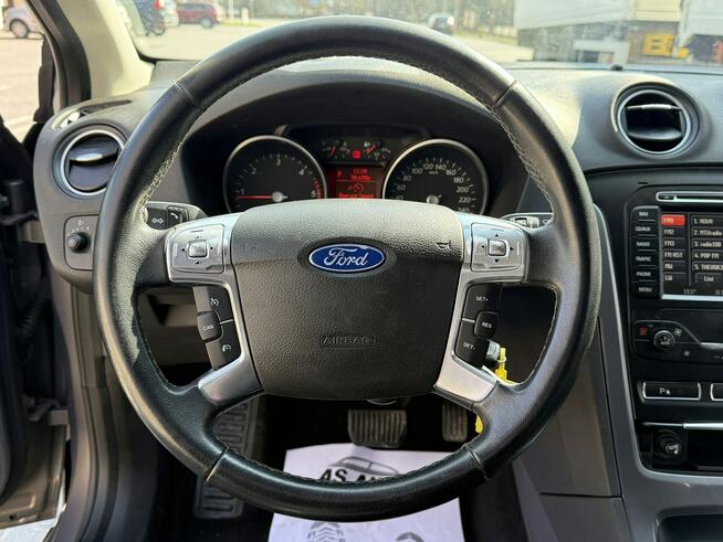 Ford Mondeo 2.0TDCi 140KM titanium/Navi/LEDy/Alufelgi/Pod.fotele/PDC/Hak/Serwis