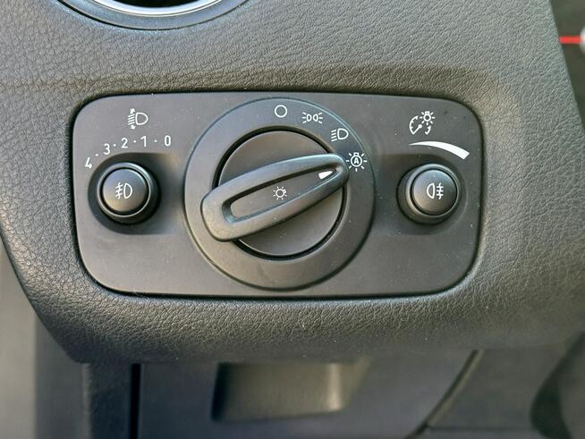 Ford Mondeo 2.0TDCi 140KM titanium/Navi/LEDy/Alufelgi/Pod.fotele/PDC/Hak/Serwis