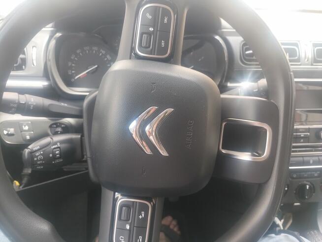Dorabianie kluczy do Peugeota i Citroena