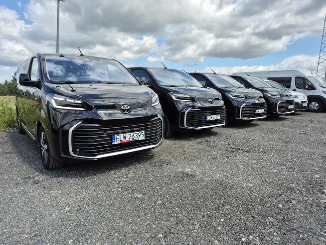 Wynajem Toyota Proace Verso 9 osób
