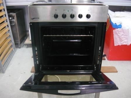 Piekarnik elektryczny do zabudowy z płytą ceramiczną