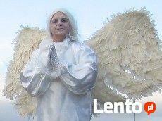 Anioły na szczudłach anioł aniołki szczudlarze