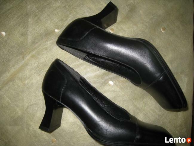 Nowe półbuty damskie
