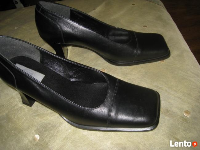 Nowe półbuty damskie