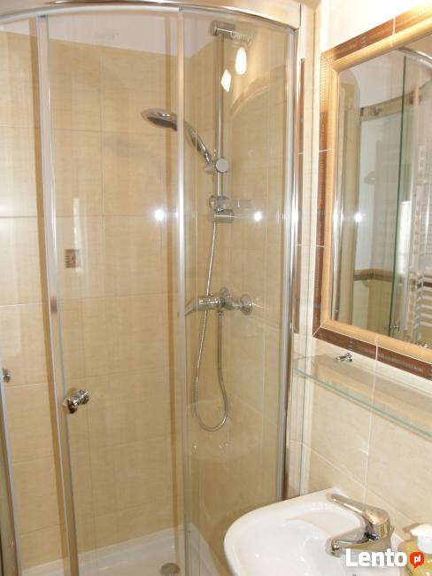 Komfortowe miniapartamenty z łazienkami i aneksami kuchennym