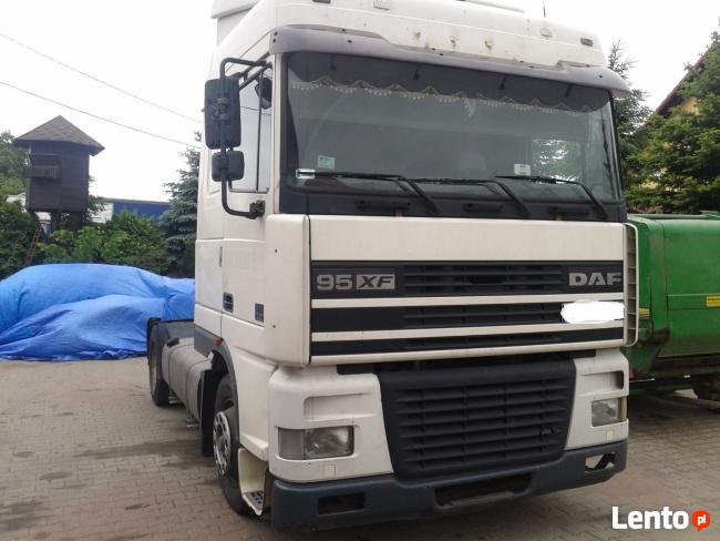 ciągniki siodlowe cięzarowki naczepy / CZĘSCI