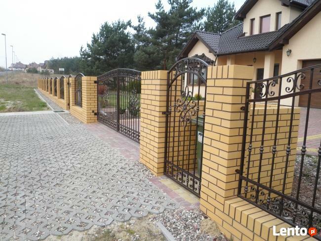 OGRODZENIA Z CEGŁY KLINKIEROWEJ ,ROZBIÓRKOWEJ I RĘCZNIE