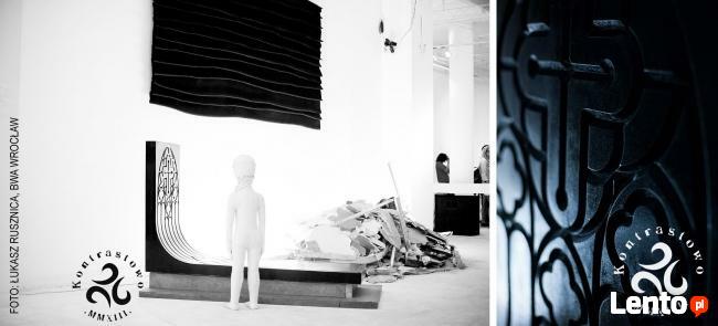 Nowoczesny nagrobek Kontrastowo