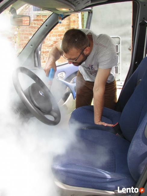 Pranie Tapicerki Gęstą Pianą