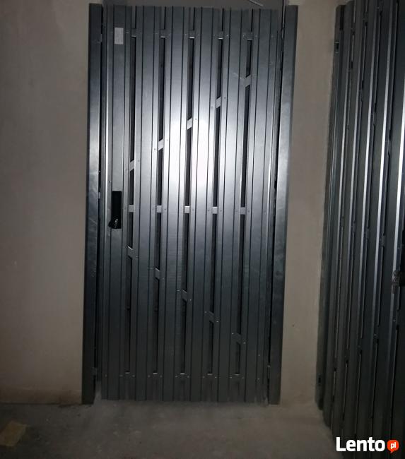 Drzwi do piwnic, komórki lokatorskie PRODUCENT