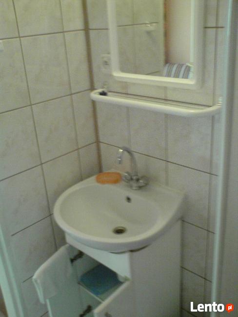 dziwnow-wolne pokoje z lazienkami2-3-4 osobowe 400m od morza