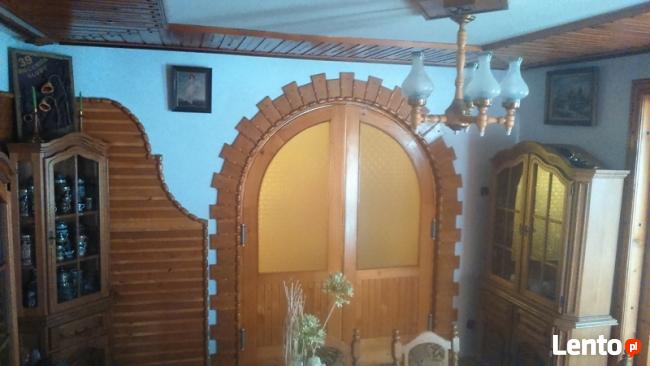 Sprzedam dom mieszkalno-usługowy.