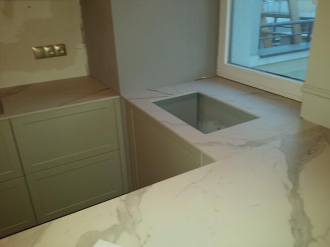 Blaty z kamienia, blaty granitowe, blaty kuchenne i łazienkowe