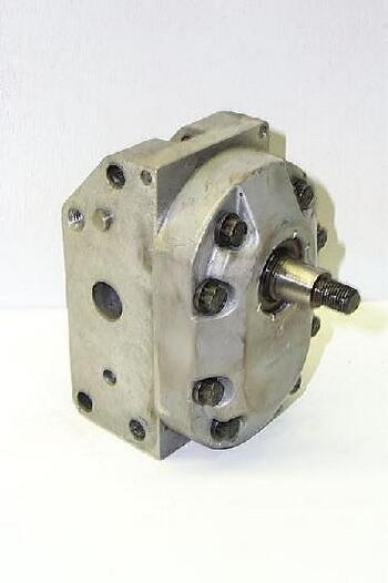 POMPY HYDRAULICZNE DO CIĄGNIKA Massey Ferguson