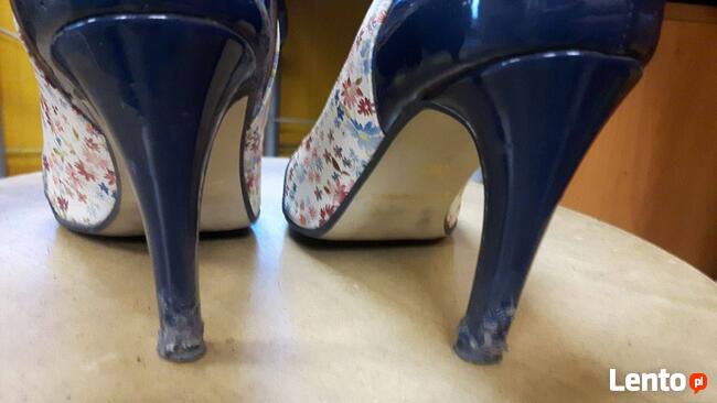 Szewc Naprawa Obuwia Dorabianie Kluczy Zamieniecka 90 lok111