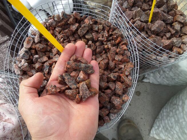 Grys Granitowy Czerwony VANGA Kamień do Ogrodu 1 TONA