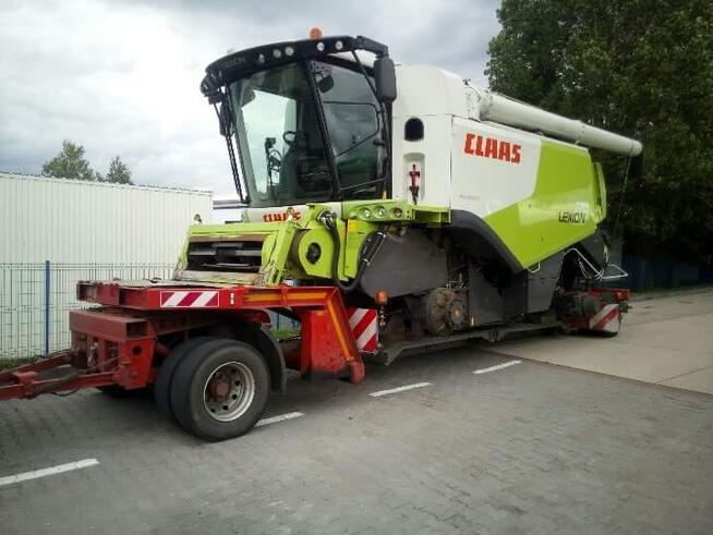 Transport niskopodłogowy niskopodwoziowy.