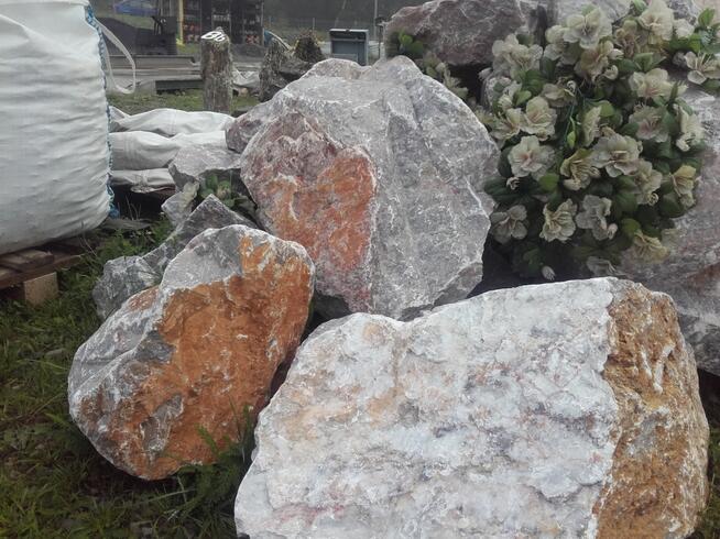 numer budynku oprawiony