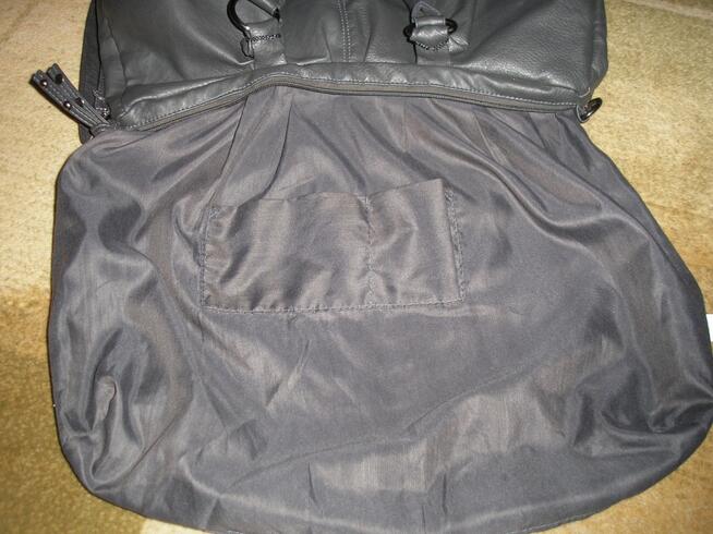 duża ciemnostalowa torba A4 Sinsay