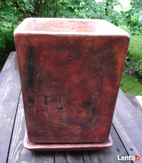 Sprzedam ceramiczną donicę + spodek. 40 x 31 cm.