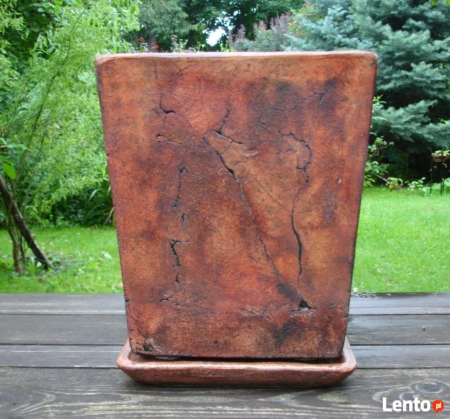 Sprzedam ceramiczną donicę + spodek. 40 x 31 cm.