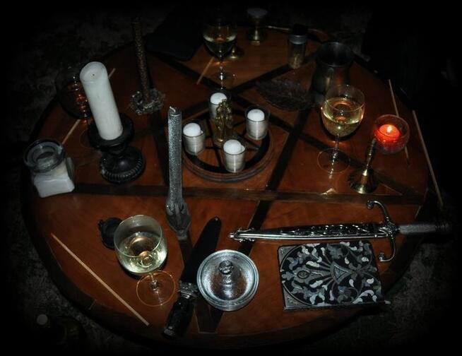 Rytuał Damballah-Wedo na powrót partnera.