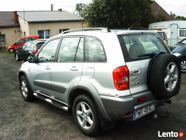 Toyota RAF 4 2,0 2003