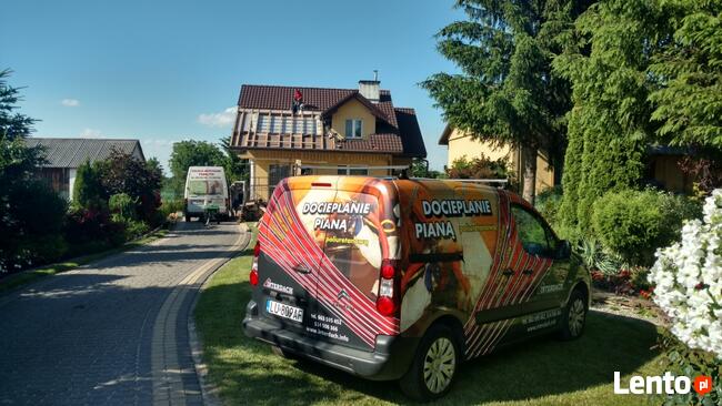 Docieplanie ocieplenie poddasza pianką PUR