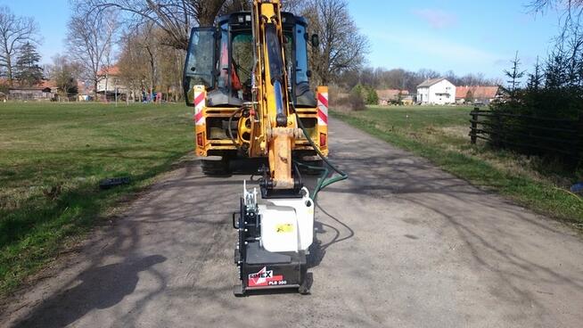 Profesjonalna frezarka do asfaltu Simex do koparko-ładowarki