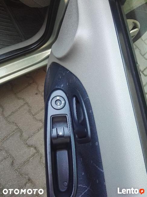 Sprzedam okazyjnie Renault Clio II lift