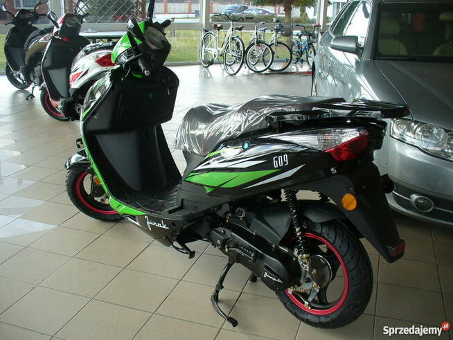 Skuter Junak 609