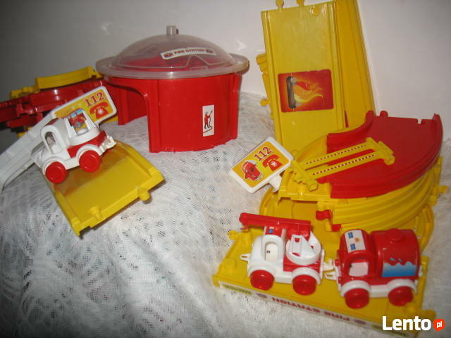 Jeżdżąca lokomotywa ze światłami i dźwiękiem