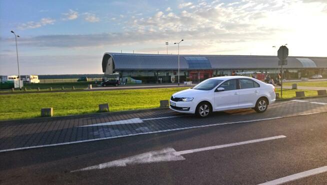 Wypozyczalnia samochodów Warszawa Wynajem aut Modlin Okęcie