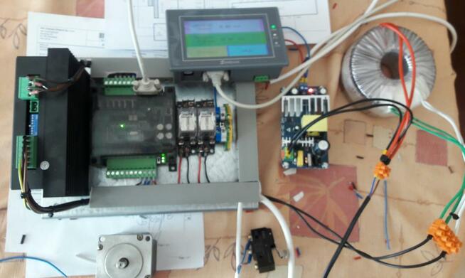 Sterownik silnika krokowego .