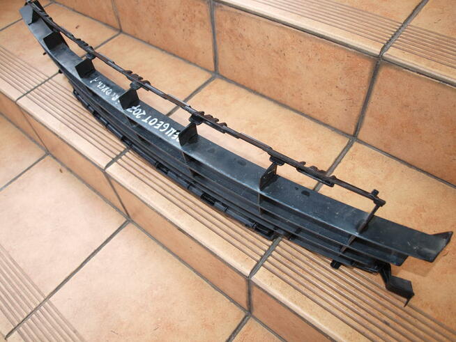 Peugeot 207 kratka zderzaka przedniego 2005 - 2009r