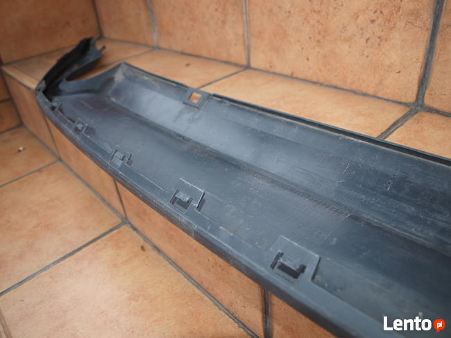 VW Golf 7 listwa spoiler zderzaka tył 2012 - 2018r