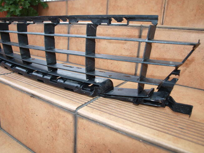 Peugeot 207 kratka zderzaka przedniego 2005 - 2009r