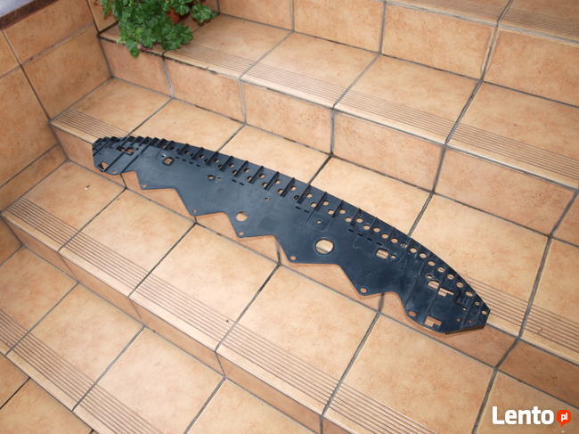 Toyota Yaris osłona płyta pod zderzak przedni 2005 - 2011r