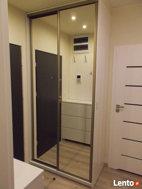 meble kuchenne, szafy z drzwiami przesuwnymi