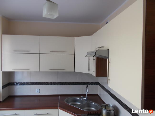 Wykonuję meble kuchenne szafy na wymiar z drzwiami przesuwny